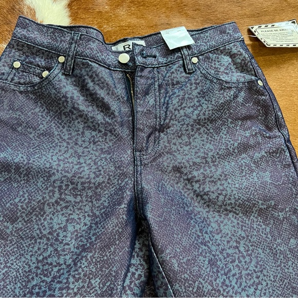 Vintage Rampage R Wear Clothing Co Woman’s Jeans Size 7 Purple Python Print - Picture 2 of 7